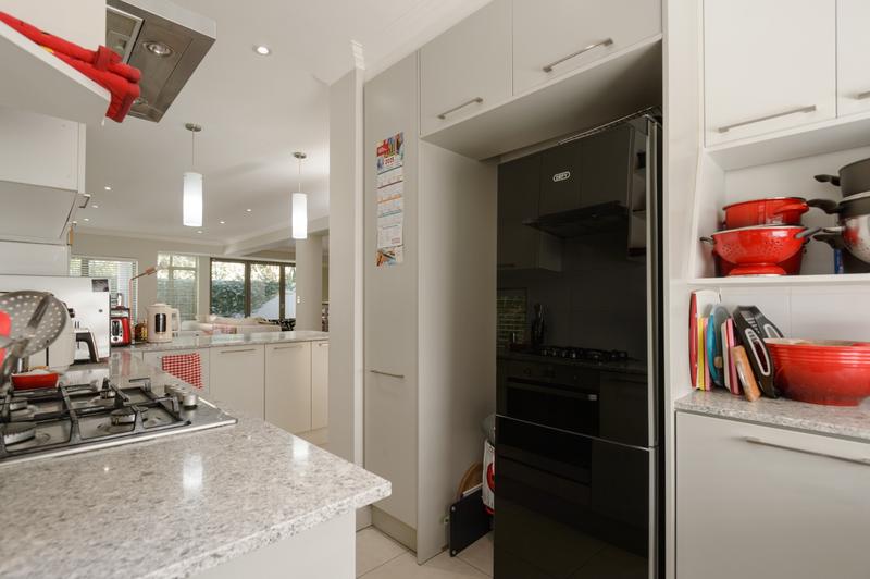 3 Bedroom Property for Sale in Stellenbosch Central Western Cape